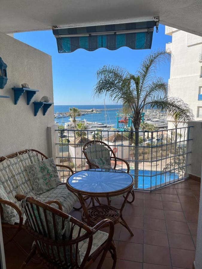 Lyrioshomes Precioso Apartamento Puerto De Estepona Bagian luar foto