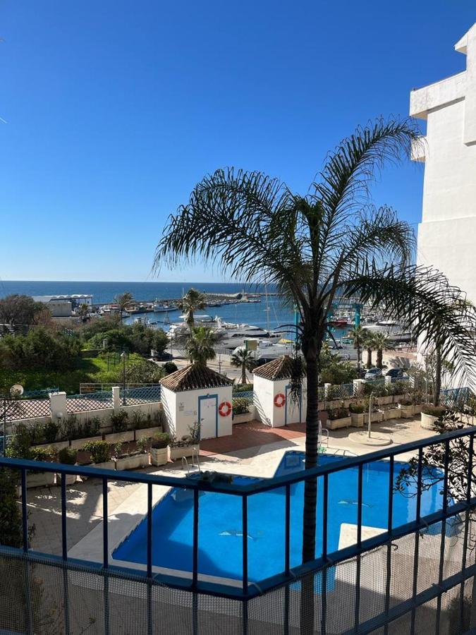Lyrioshomes Precioso Apartamento Puerto De Estepona Bagian luar foto