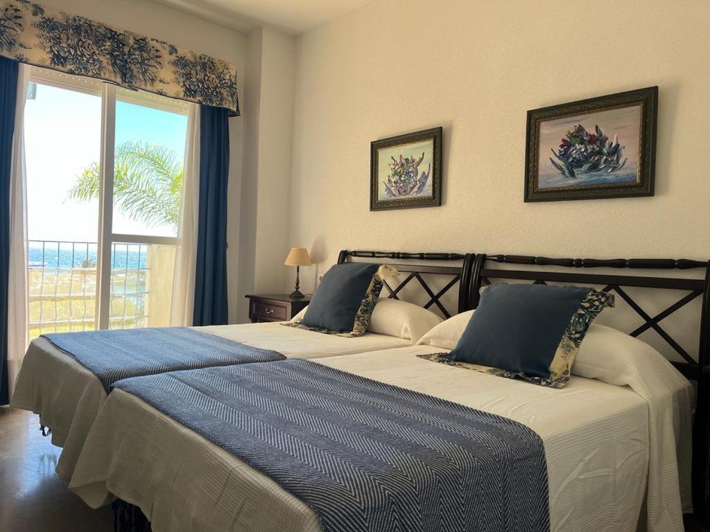 Lyrioshomes Precioso Apartamento Puerto De Estepona Bagian luar foto