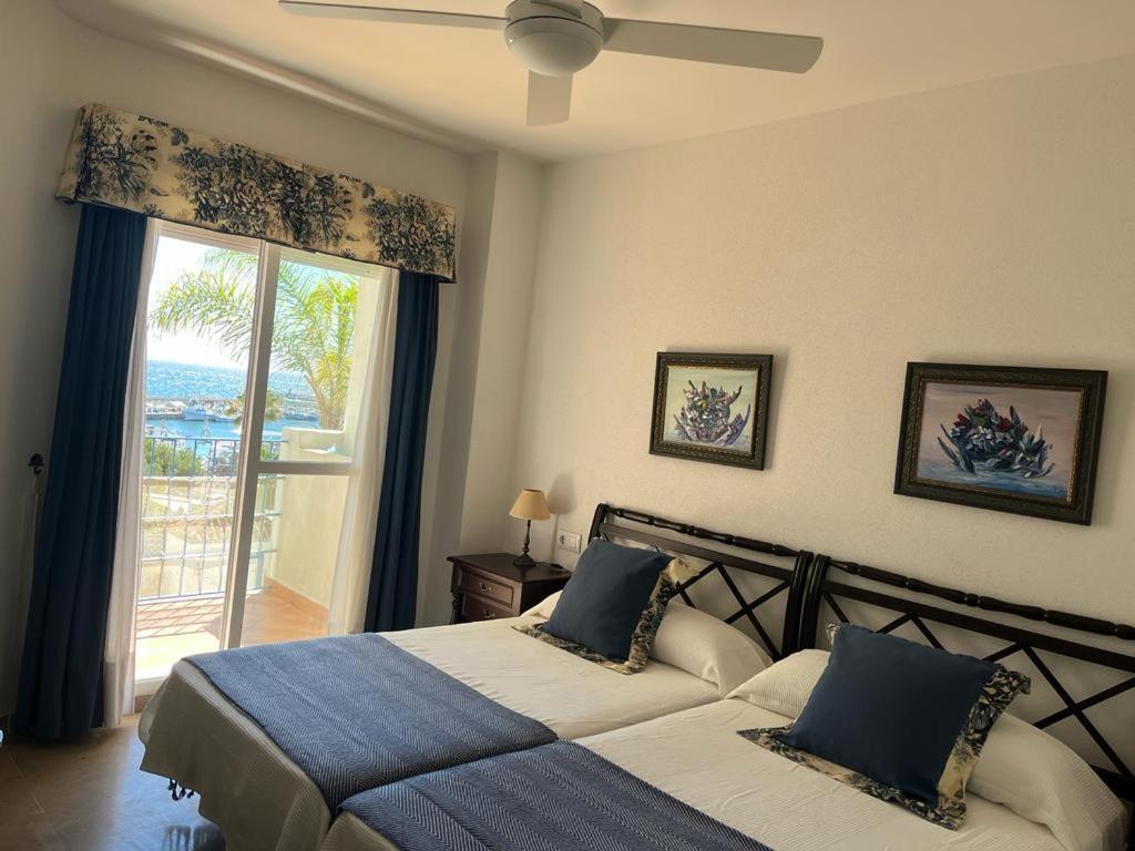 Lyrioshomes Precioso Apartamento Puerto De Estepona Bagian luar foto