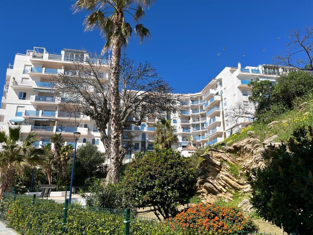 Lyrioshomes Precioso Apartamento Puerto De Estepona Bagian luar foto