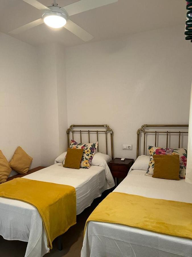 Lyrioshomes Precioso Apartamento Puerto De Estepona Bagian luar foto